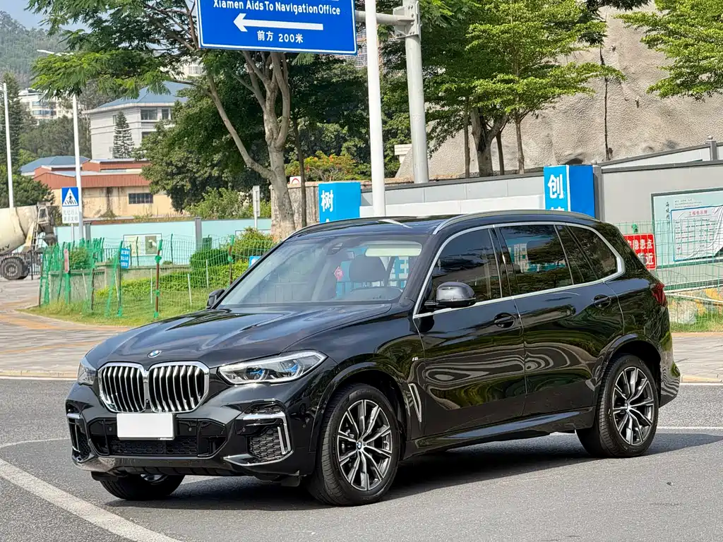 BMW X5 2023 — фото 1