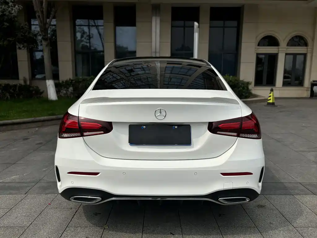 Mercedes-Benz A-Class 2021 — фото 11