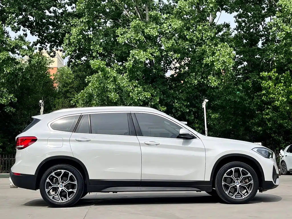 BMW X1 2020 — фото 4