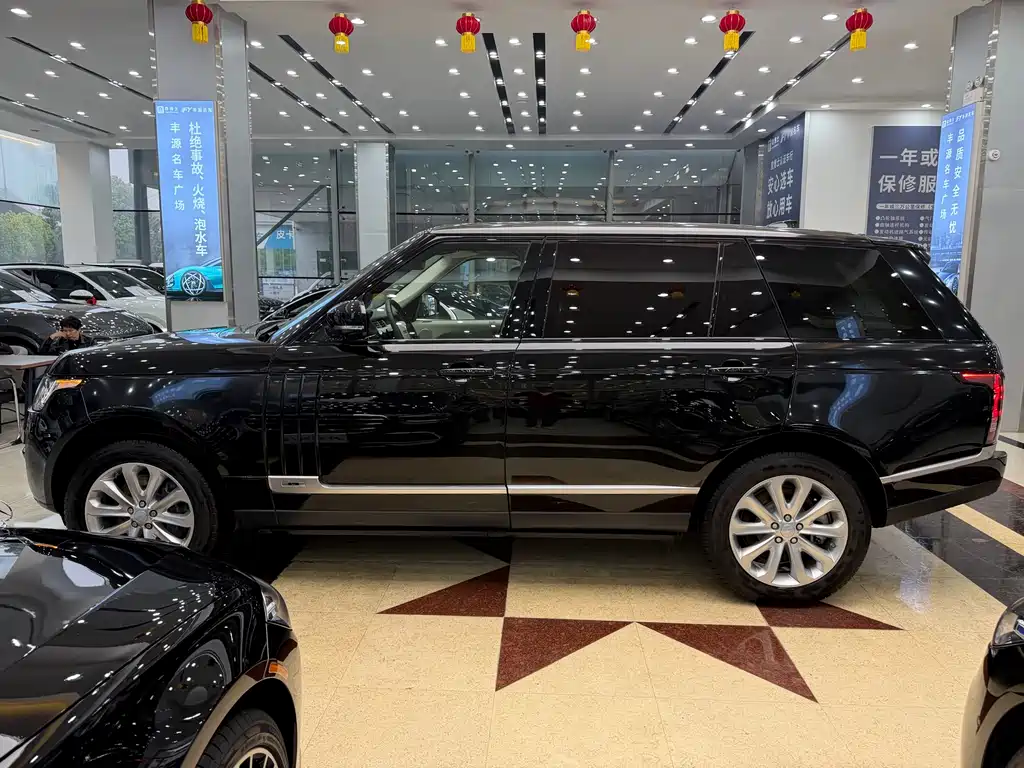 Land Rover Range Rover 2018 — фото 25