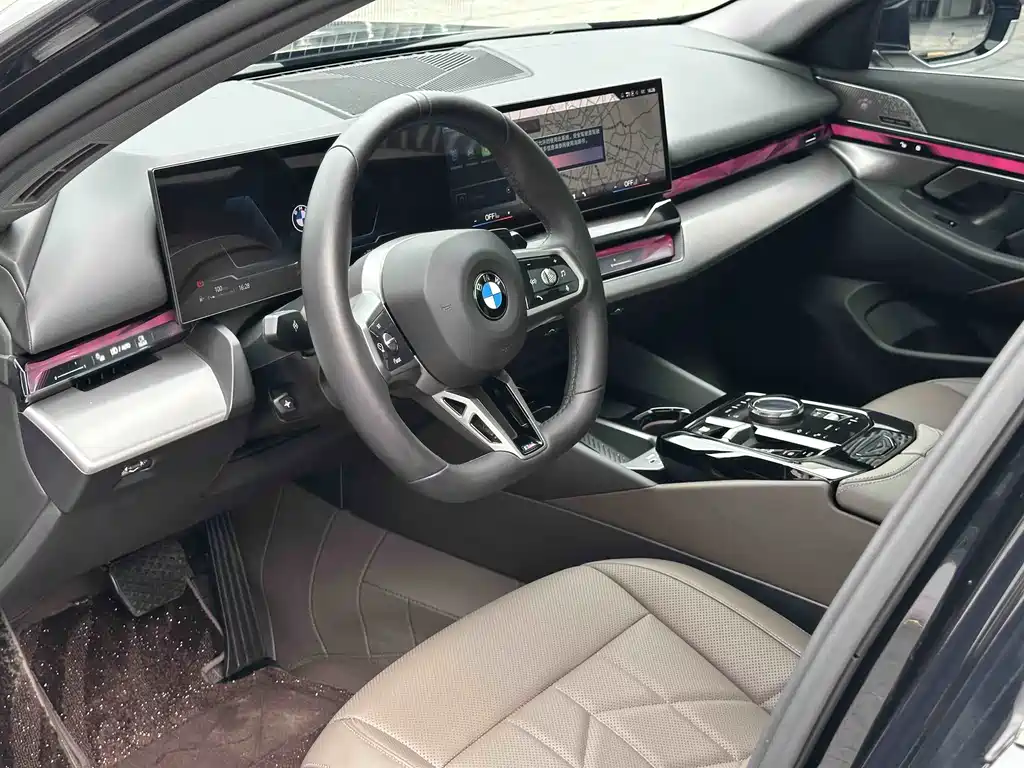 BMW 5 Series 2025