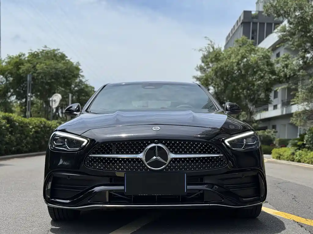 Mercedes-Benz C-Class 2025 — фото 2