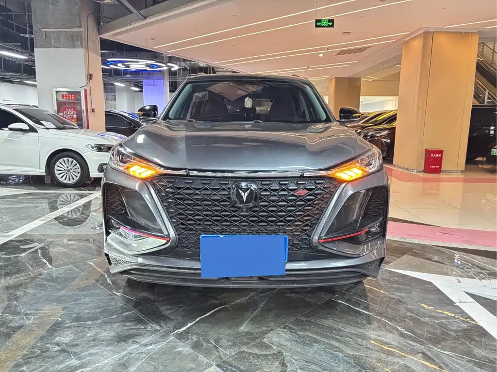 Changan CS75 PLUS 2021 — фото 2