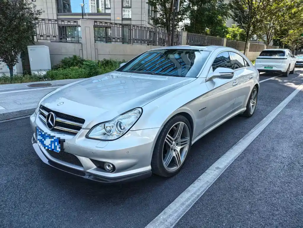Mercedes-Benz CLS AMG 2010 — фото 4
