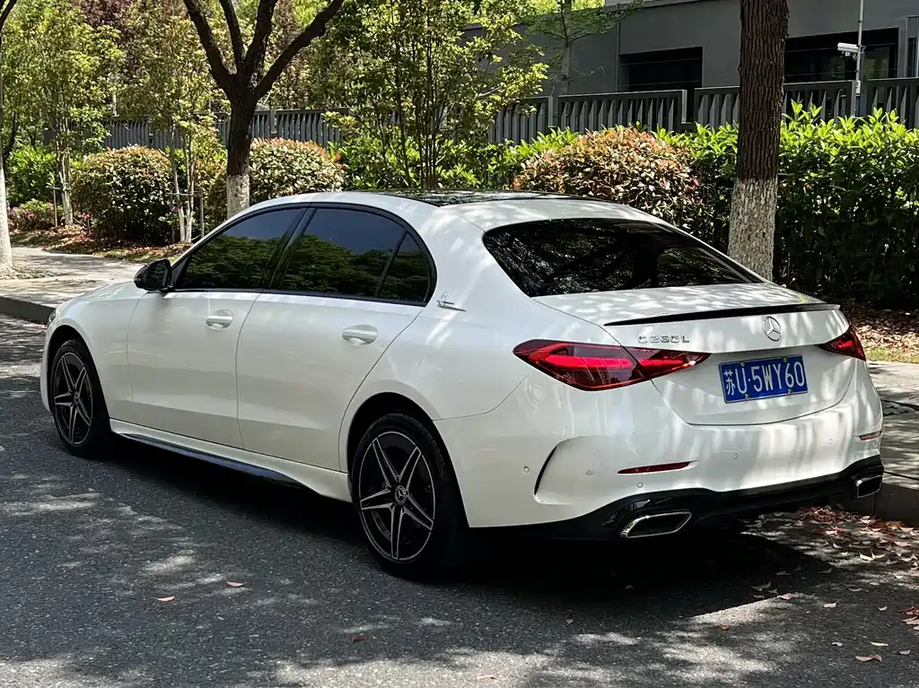 Mercedes-Benz C-Class 2025 — фото 27