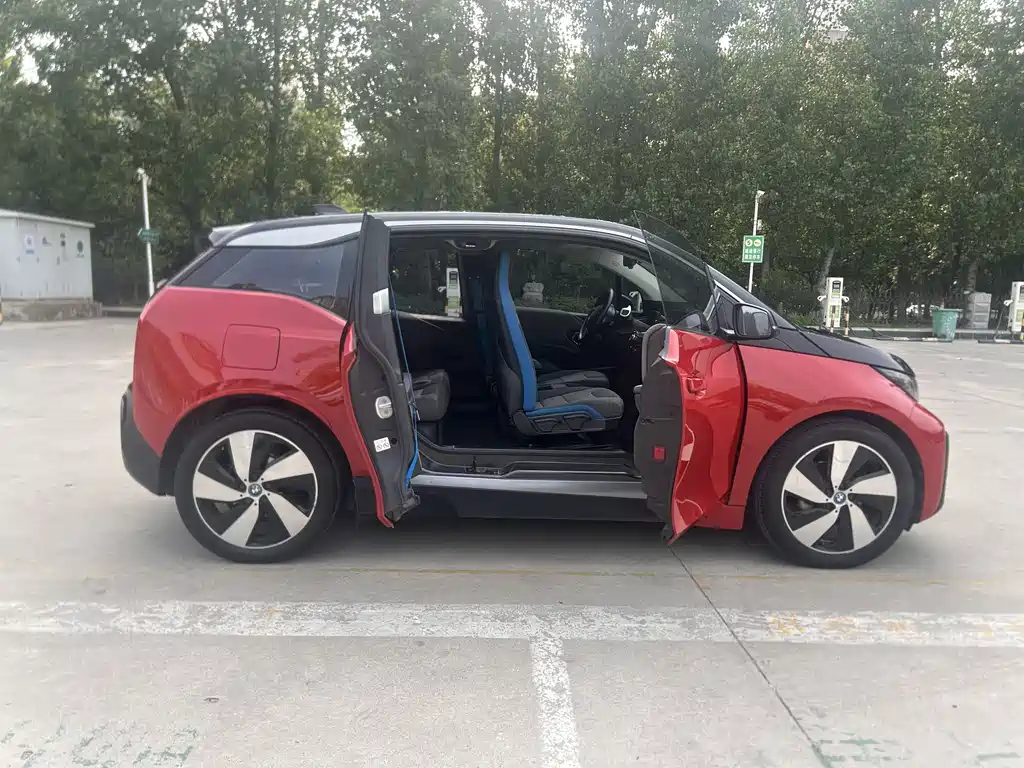 BMW i3 2019 — фото 8
