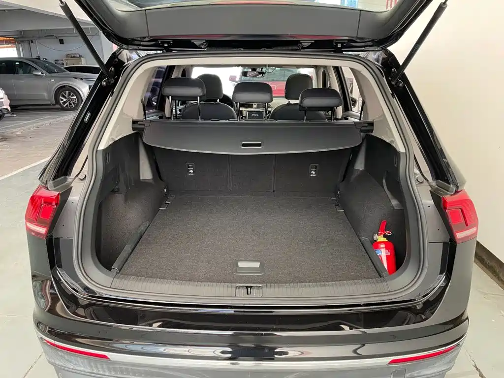 Volkswagen Tiguan L 2018 — фото 19