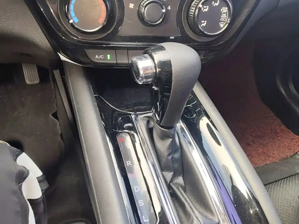 Honda Vezel 2017 — фото 14