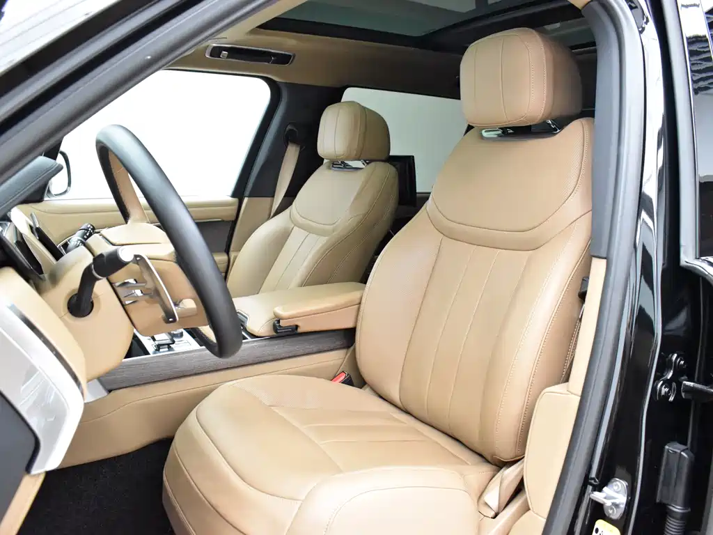 Land Rover Range Rover 2023 — фото 18