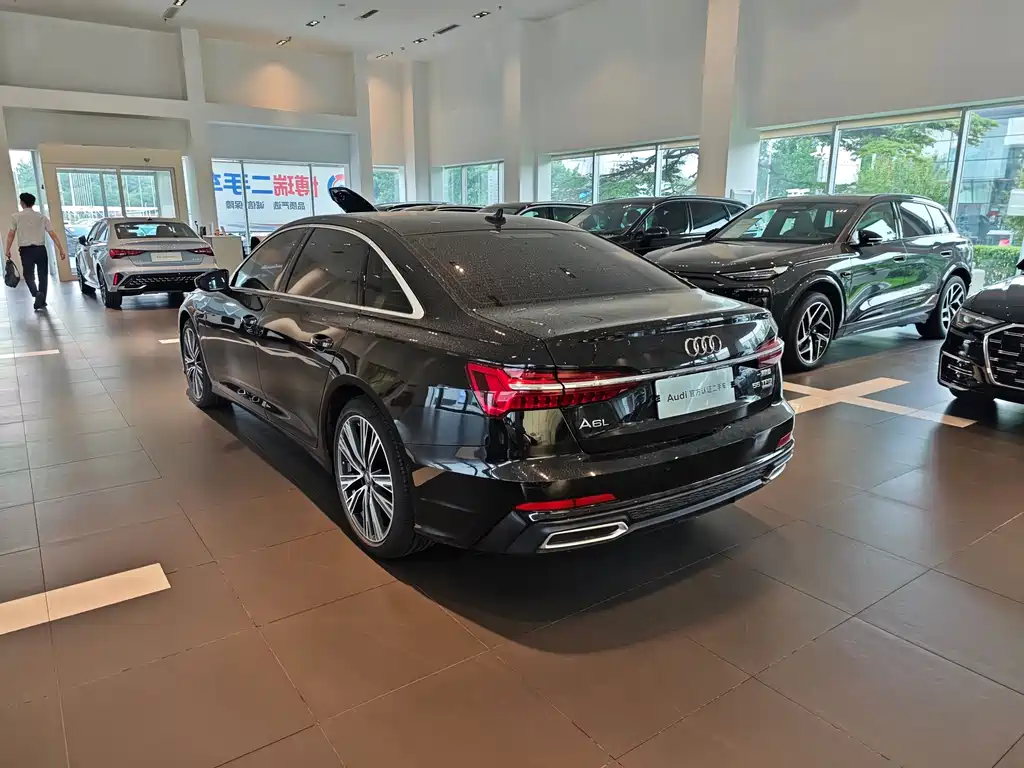 Audi A6L 2020