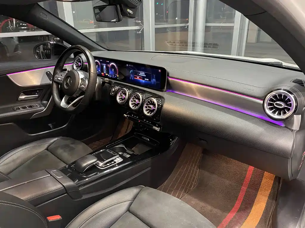 Mercedes-Benz A-Class 2020 — фото 11