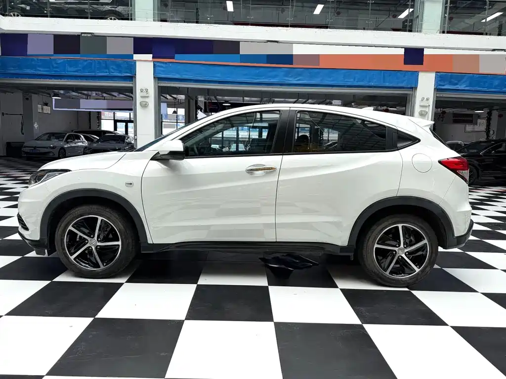 Honda Vezel 2022 — фото 15