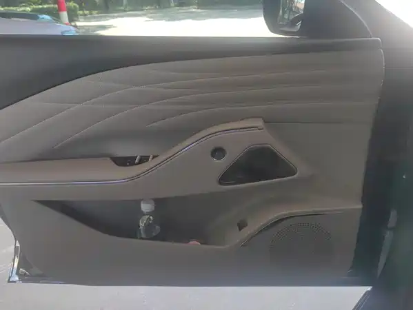 Geely Galaxy Starshine 8 2025