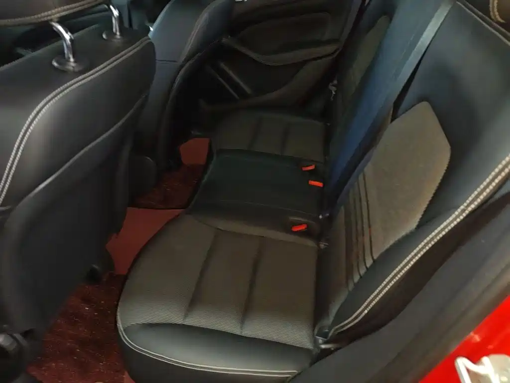 Mercedes-Benz B-Class 2016 — фото 17