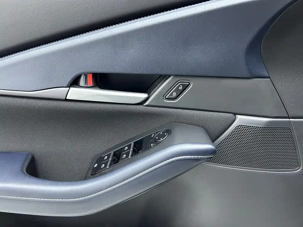 Mazda CX-30 2022 — фото 14