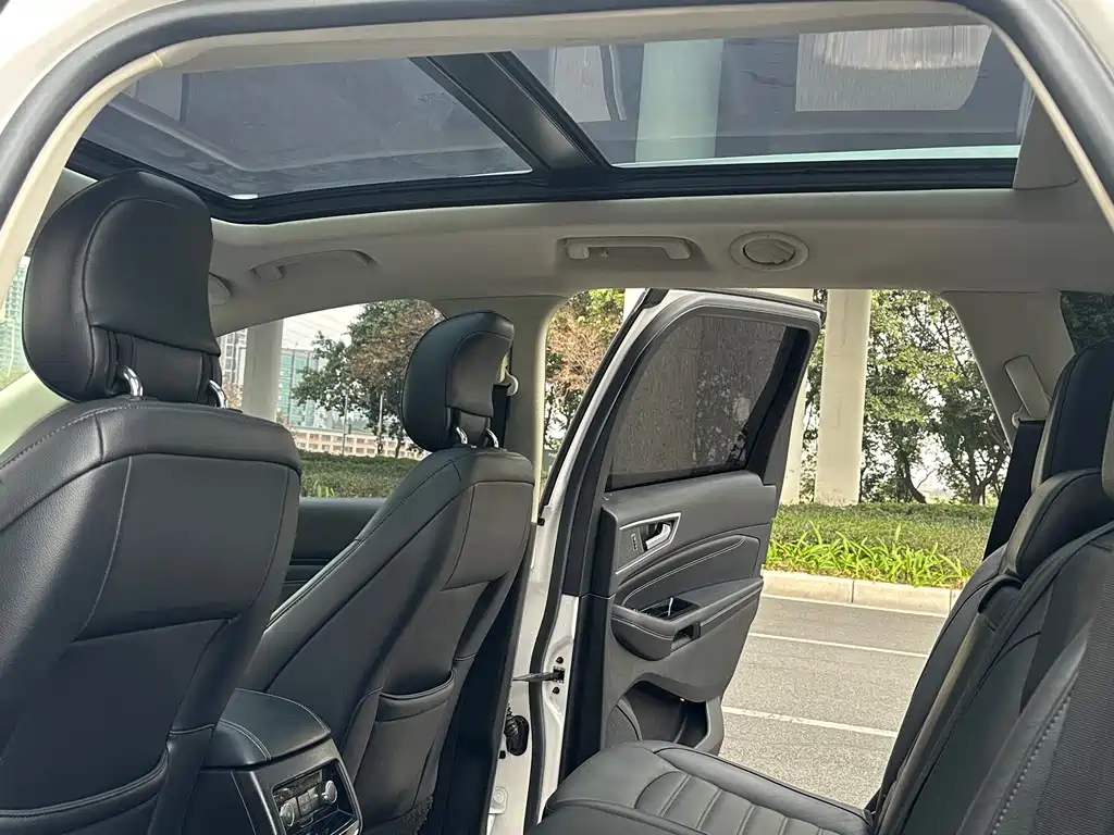 Ford Edge 2015 — фото 10