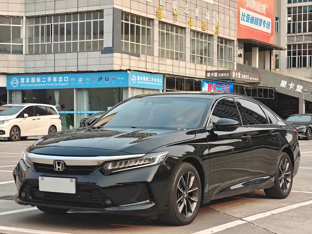 Honda Inspire 2022 — фото 1