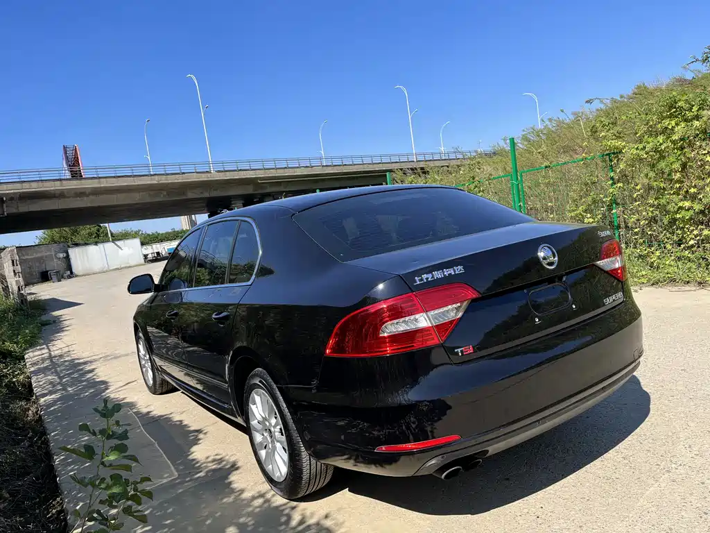 Skoda Speedy 2015 — фото 16