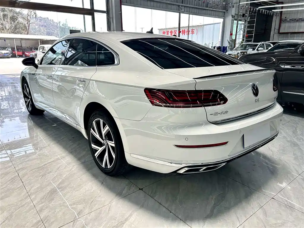 Volkswagen CC 2024 — фото 4