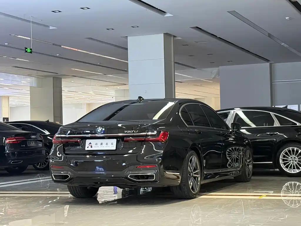 BMW 7 Series 2020 — фото 16