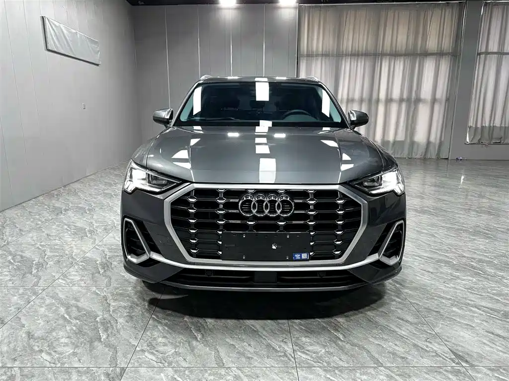 Audi Q3 2023 — фото 2