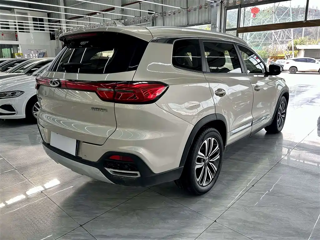 Chery Tiggo 8 2019 — фото 6