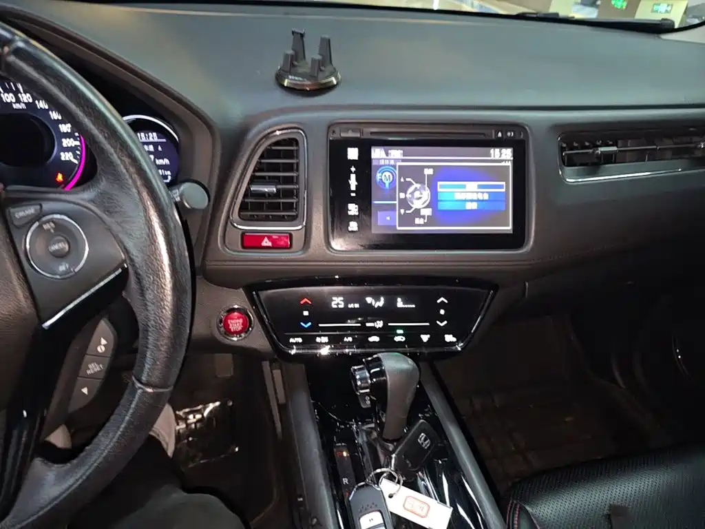 Honda Vezel 2017 — фото 13