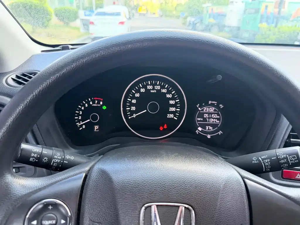 Honda Vezel 2017 — фото 10