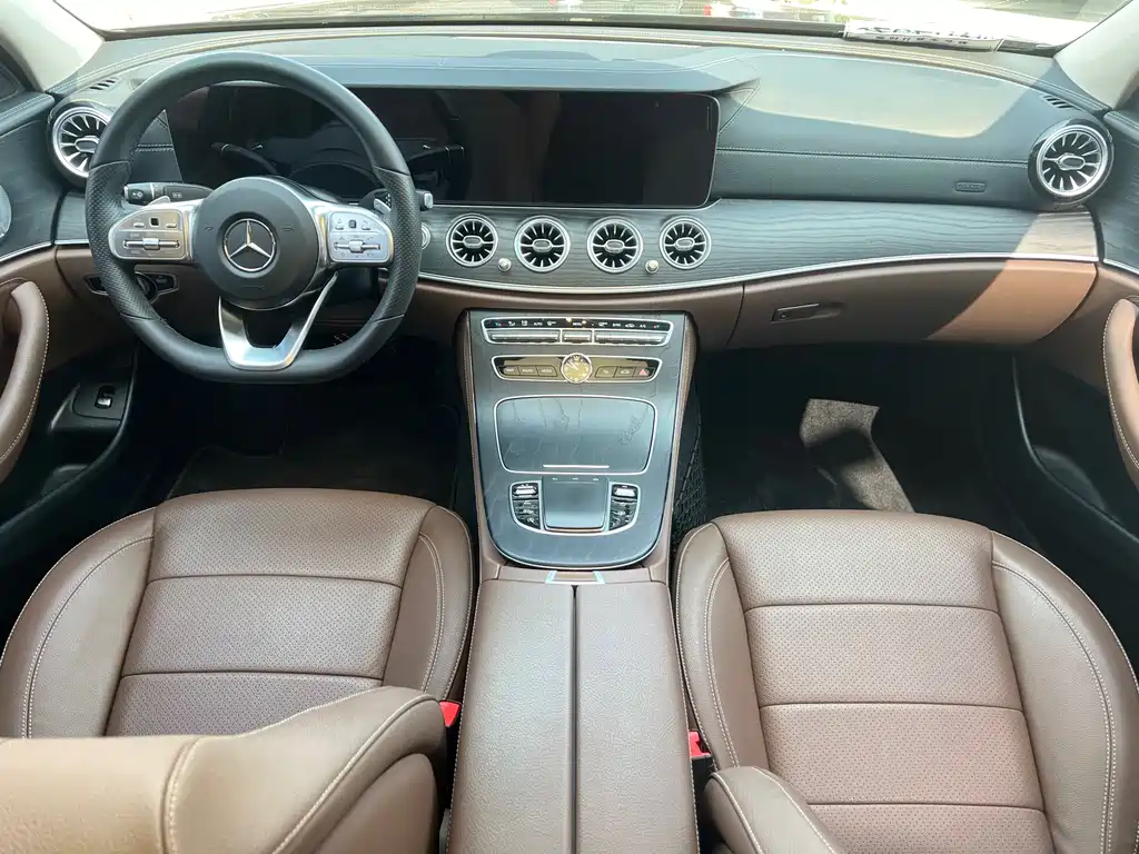 Mercedes-Benz E-Class 2020 — фото 6