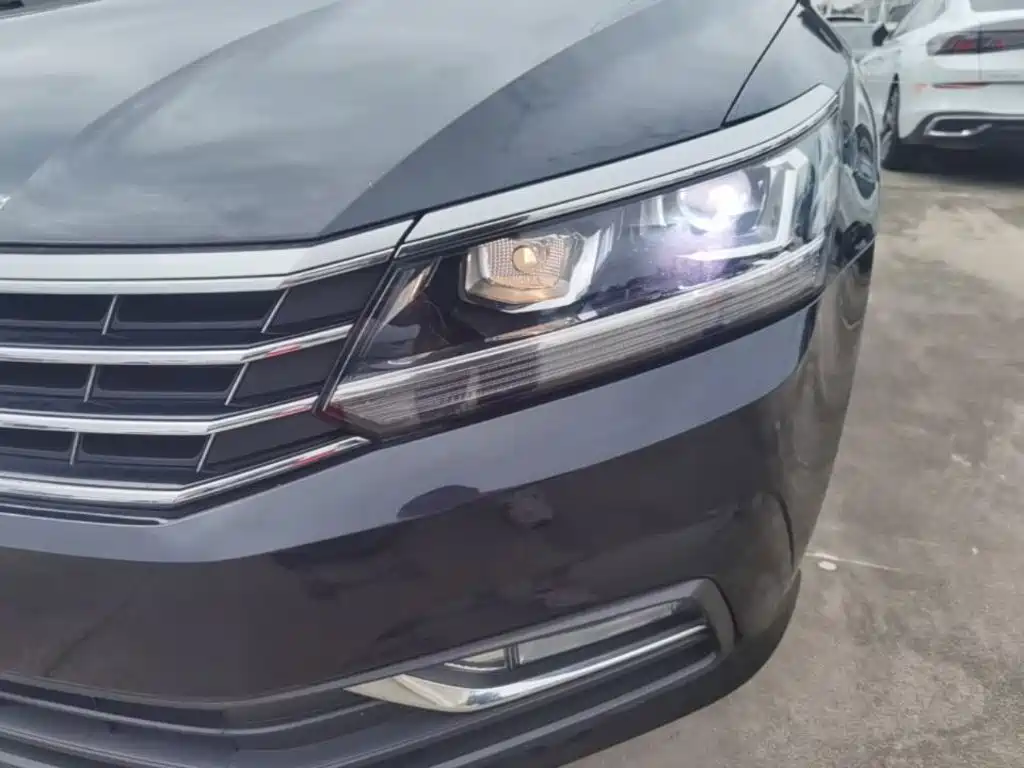 Volkswagen Passat 2019 — фото 24