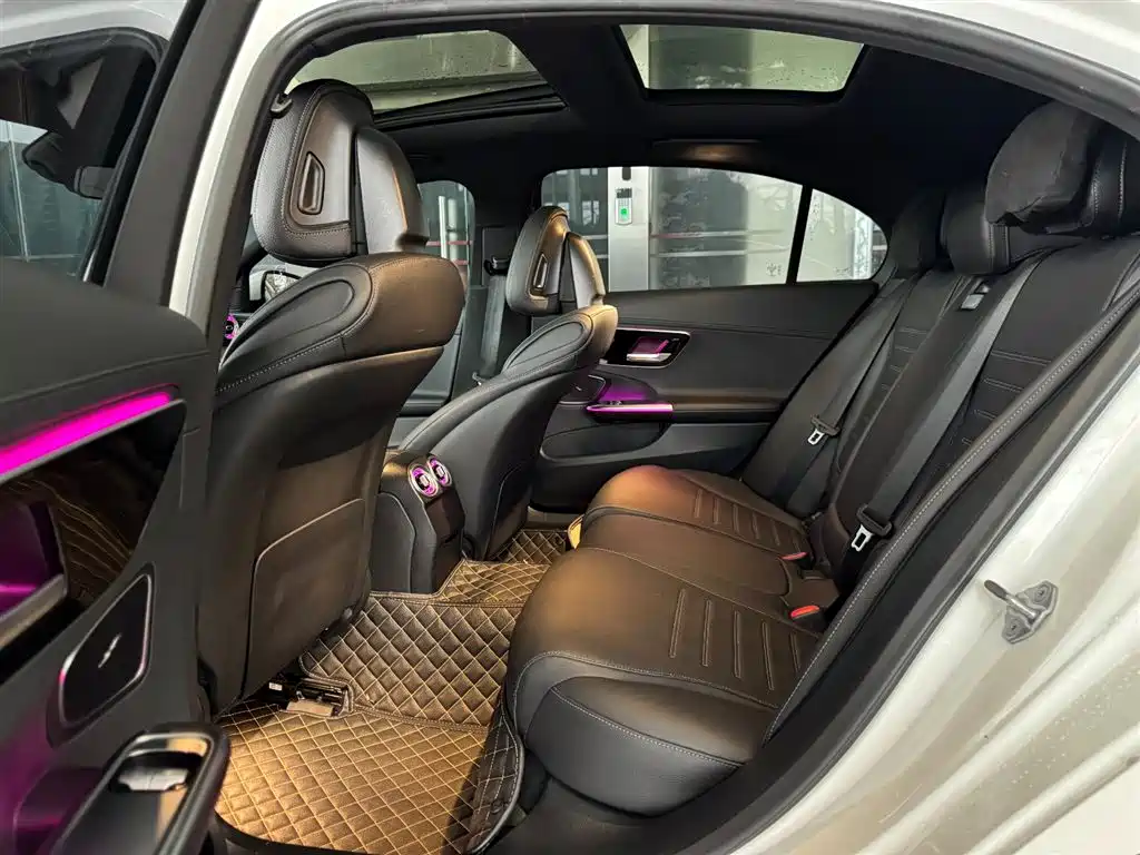 Mercedes-Benz C-Class 2022 — фото 6