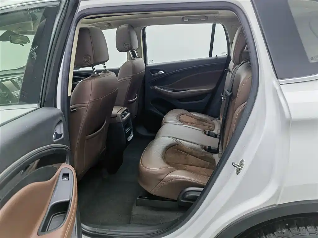 Buick Envision Plus 2017 — фото 15