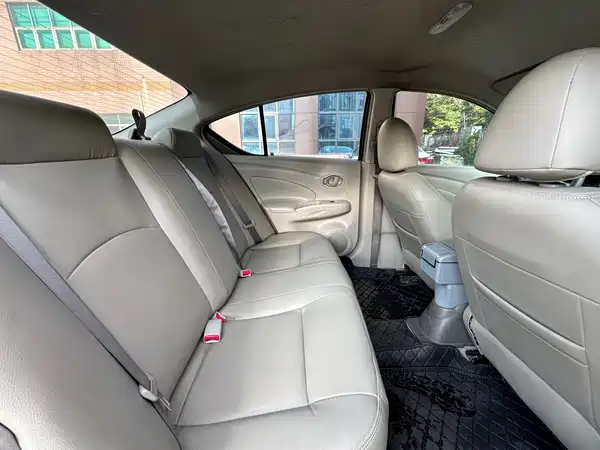 Nissan Sunny 2011