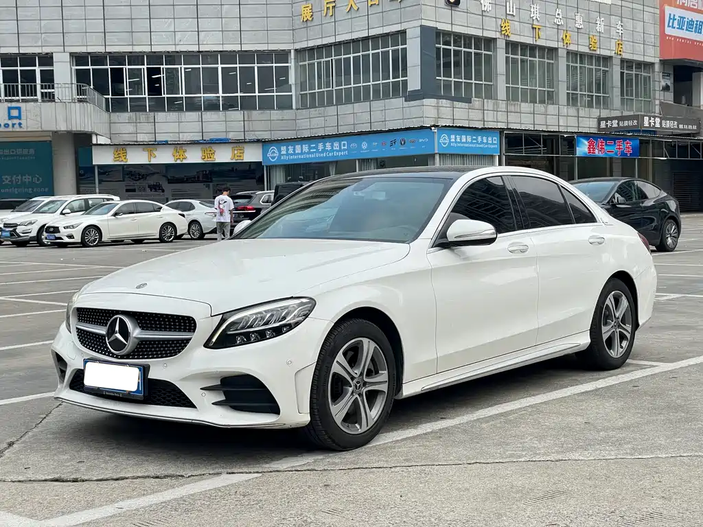 Mercedes-Benz C-Class 2019 — фото 1