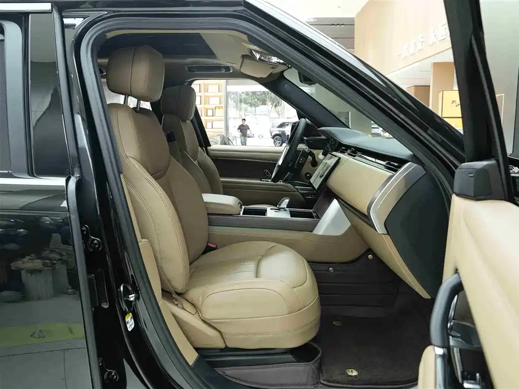Land Rover Range Rover 2024 — фото 12