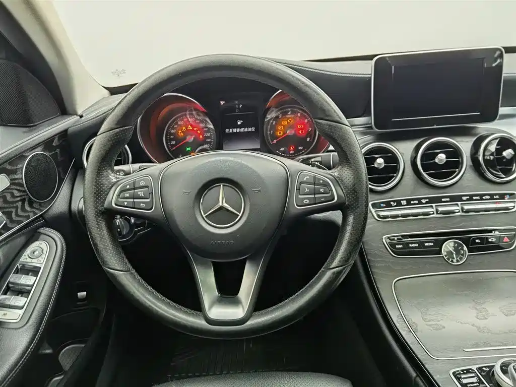 Mercedes-Benz C-Class 2017 — фото 11