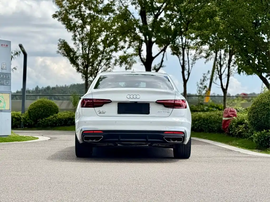 Audi A4L 2020 — фото 8