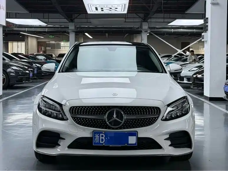 Mercedes-Benz C-Class 2021