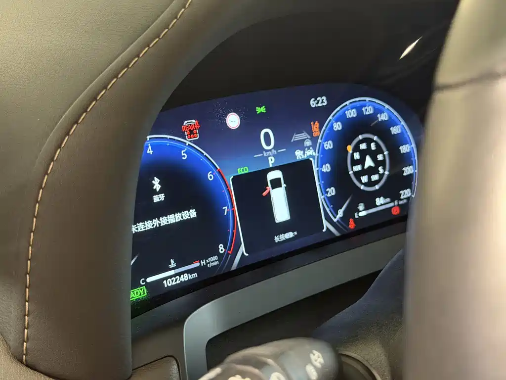 Toyota Alphard 2023 — фото 9