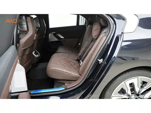 BMW 7 Series 2024