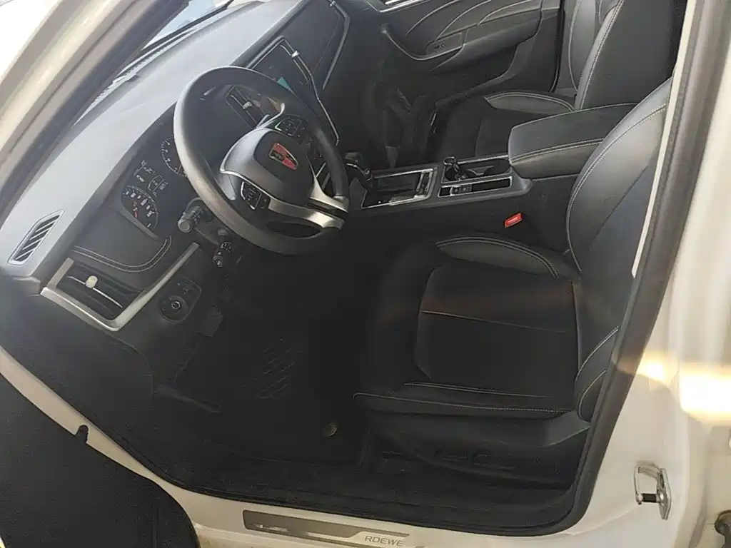 Roewe i6 Classic 2020 — фото 15