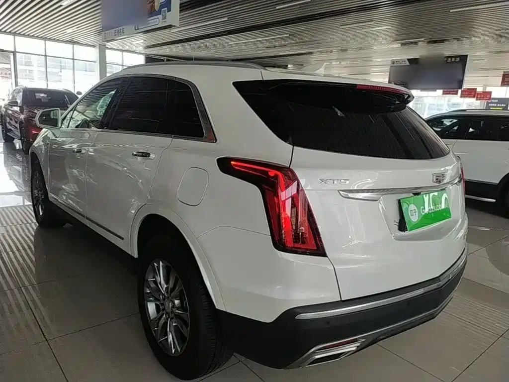Cadillac XT5 2020 — фото 5