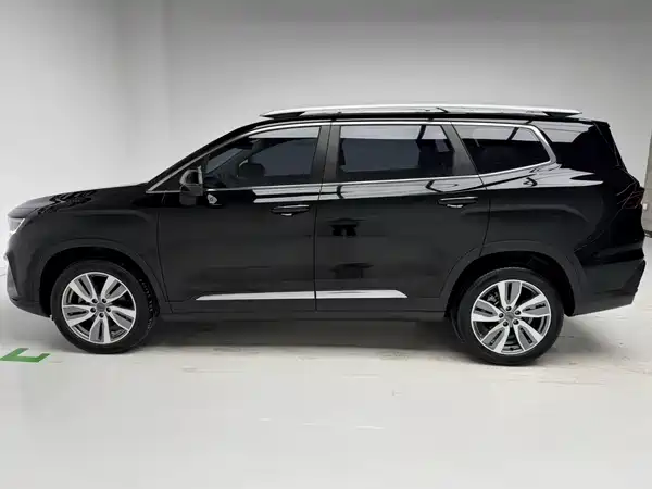 Geely Haoyue 2022
