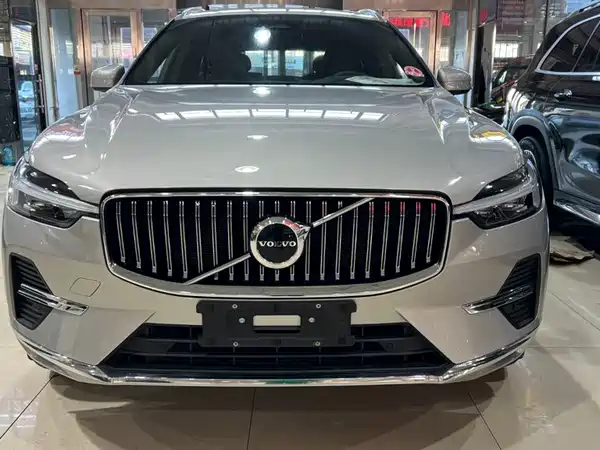 Volvo XC60 2022