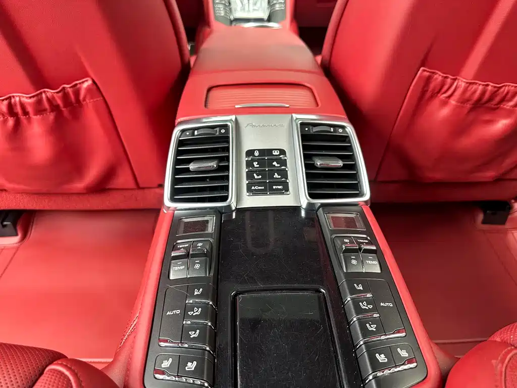 Porsche Panamera 2016 — фото 17