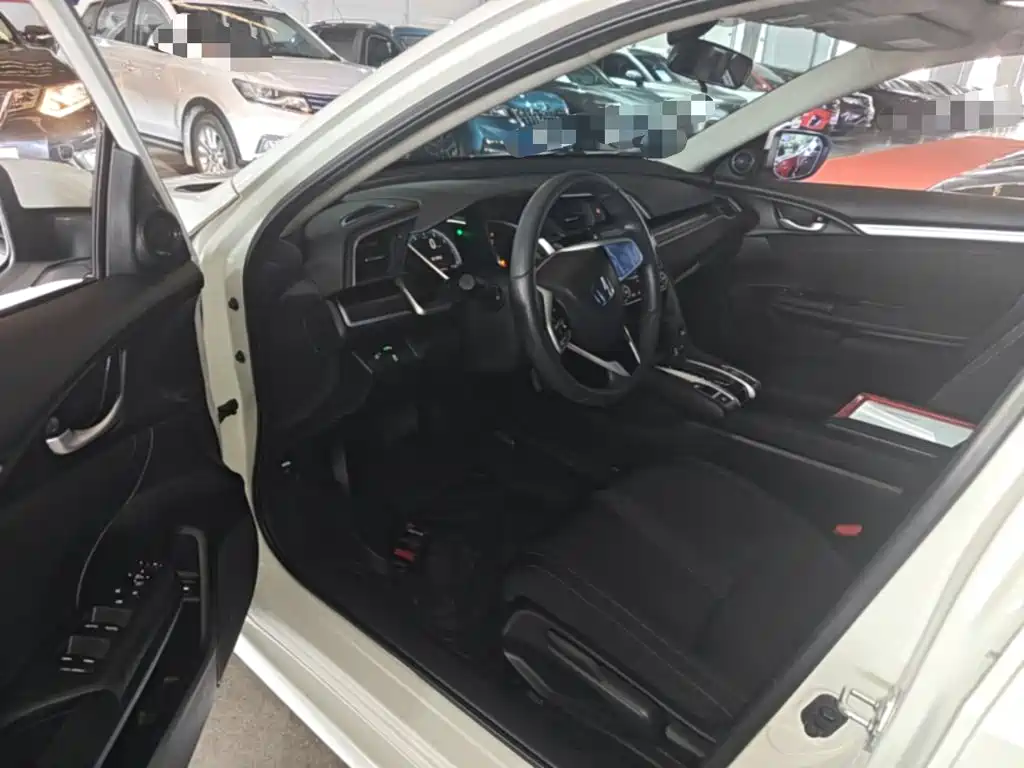 Honda Civic 2020 — фото 16