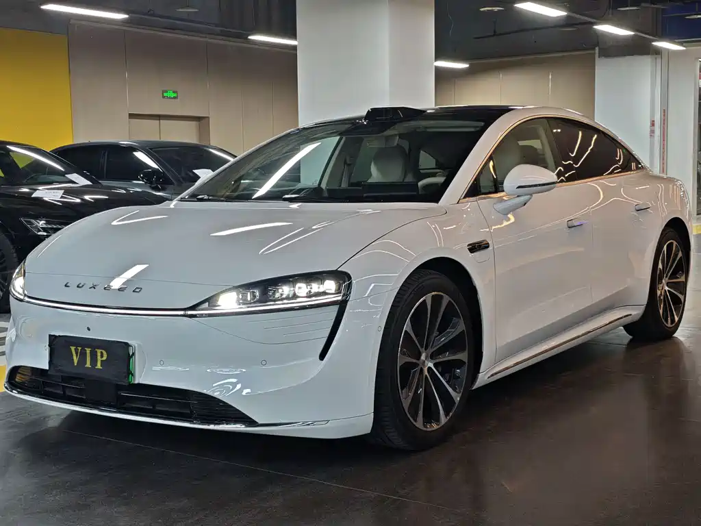 Luxeed Zhijie S7 2025