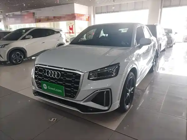 Audi Q2L 2022