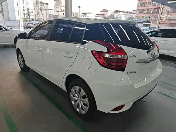 Toyota Yaris L 2020