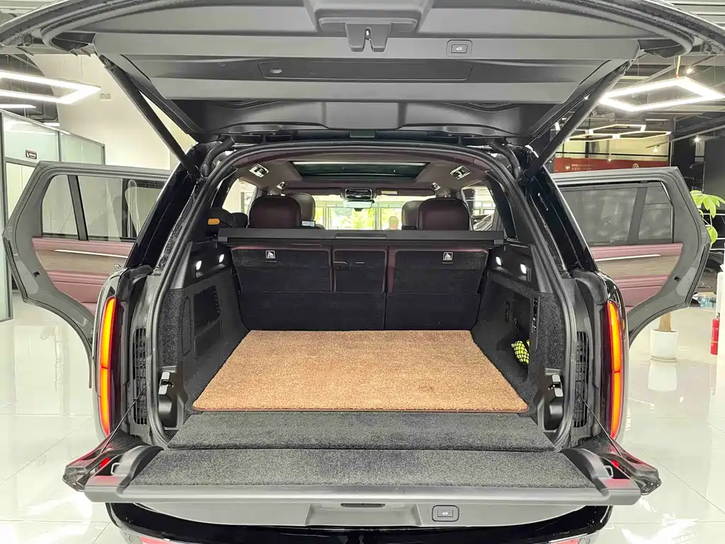 Land Rover Range Rover 2025 — фото 20